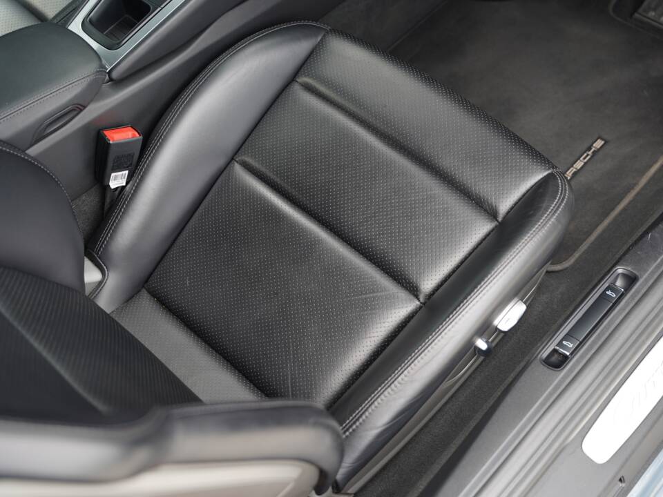 Image 19/50 of Porsche 911 Carrera (2016)