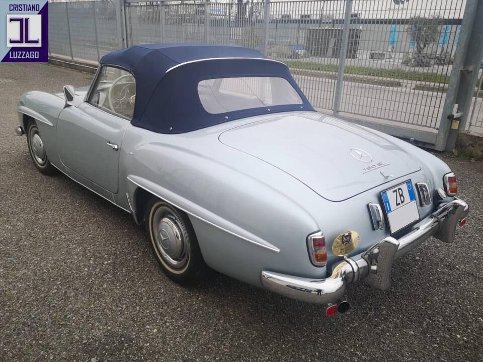 Image 23/42 of Mercedes-Benz 190 SL (1956)