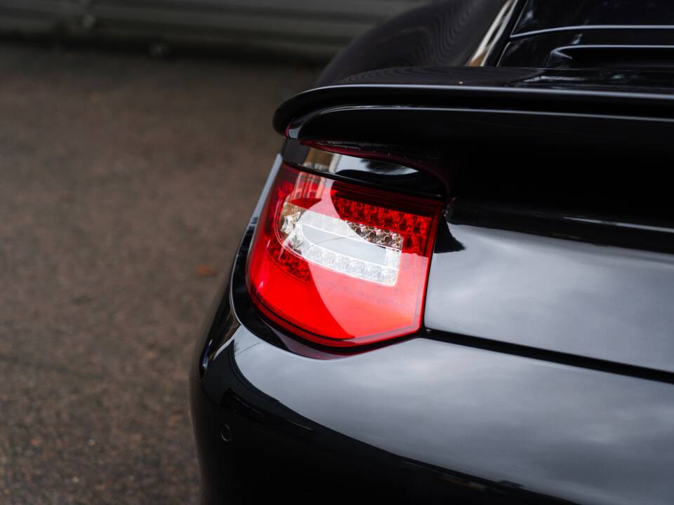 Bild 13/57 von Porsche 911 Turbo (2011)