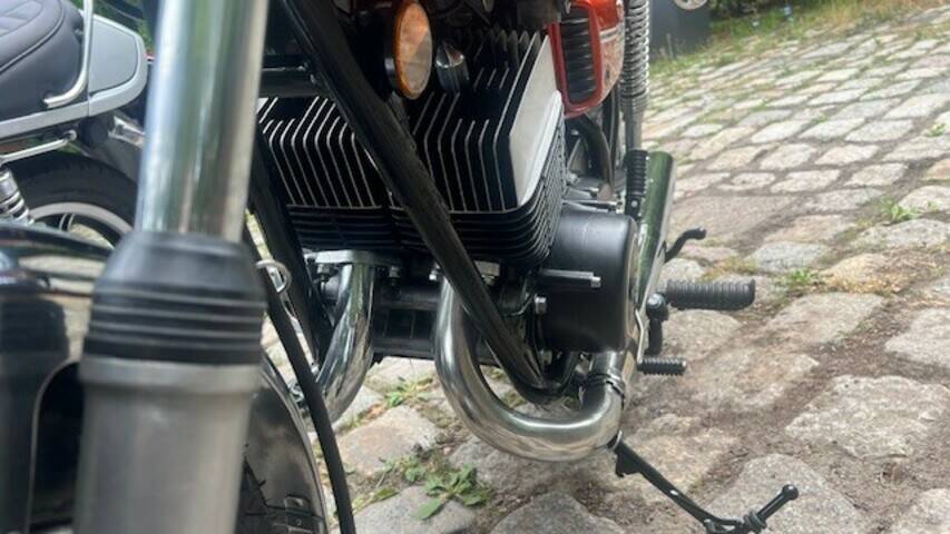 Image 2/10 of Yamaha RD 250 (1976)