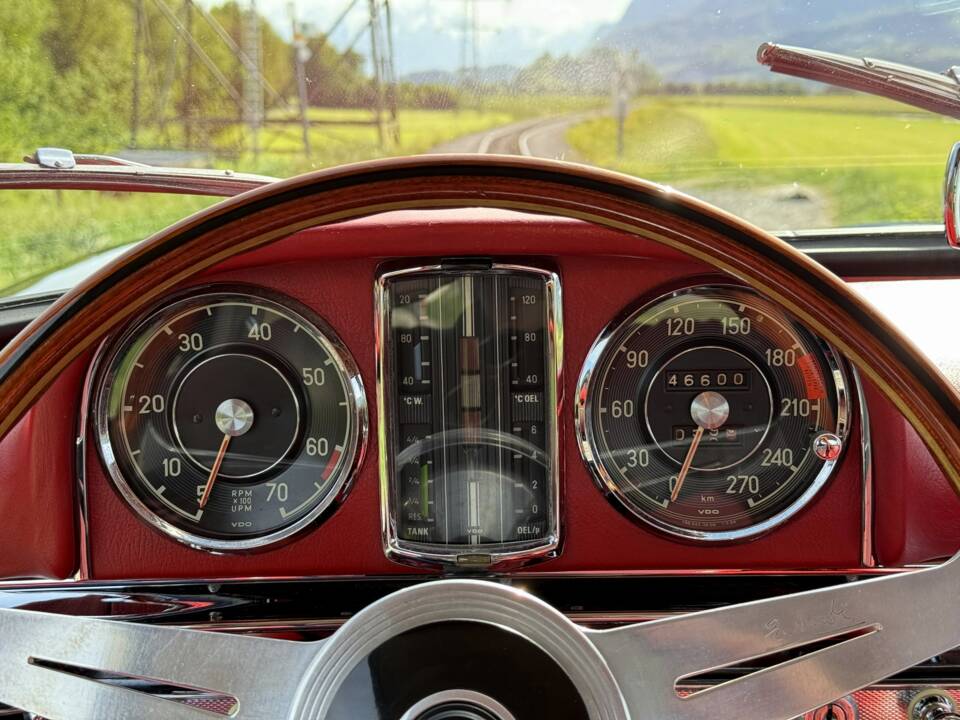 Afbeelding 4/48 van Mercedes-Benz 300 SL Roadster (1958)