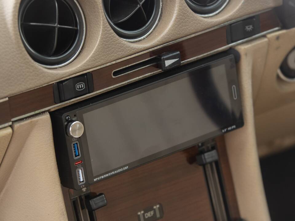 Bild 30/50 von Mercedes-Benz 350 SL (1979)