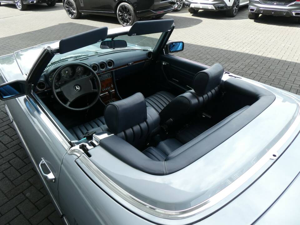 Bild 17/29 von Mercedes-Benz 380 SL (1983)