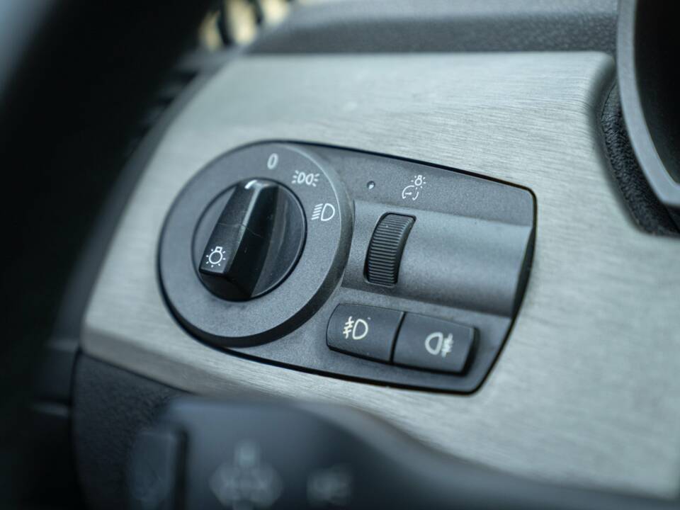 Image 36/49 of BMW Z4 2.2i (2004)