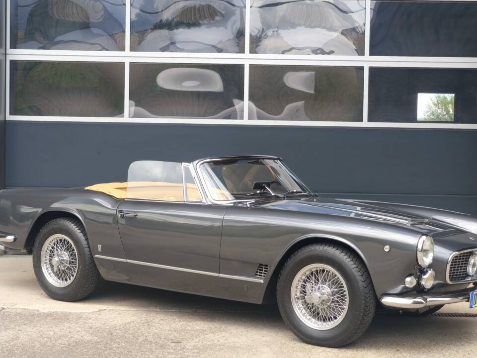 Afbeelding 3/14 van Maserati 3500 GT Spyder Vignale (1962)