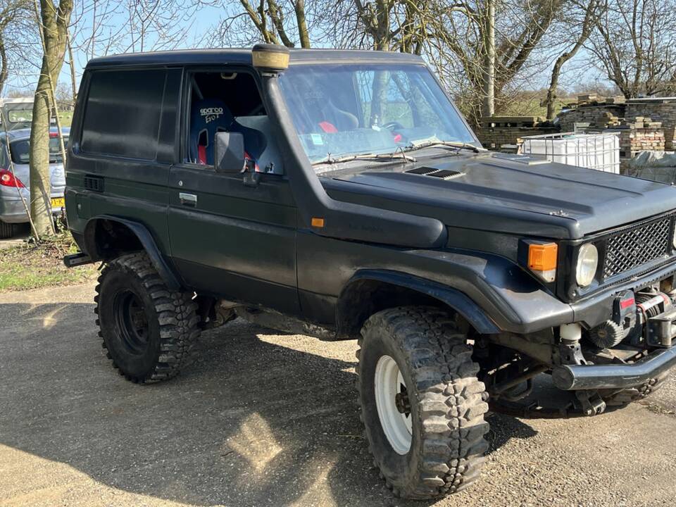 Bild 6/8 von Toyota Land Cruiser FJ80 (1991)