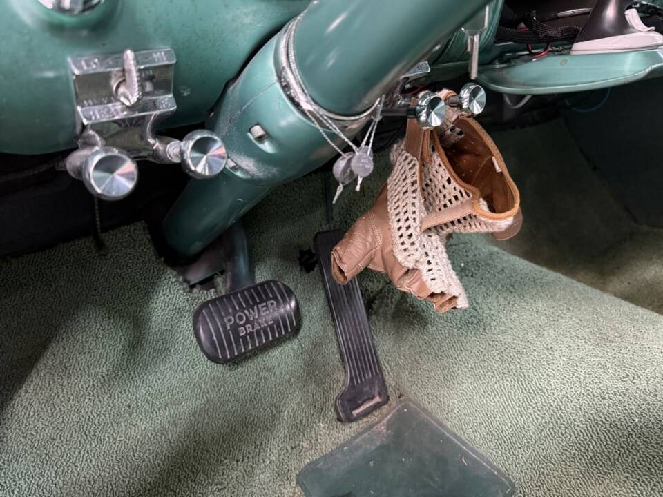 Bild 6/12 von Oldsmobile Super 88 (1955)