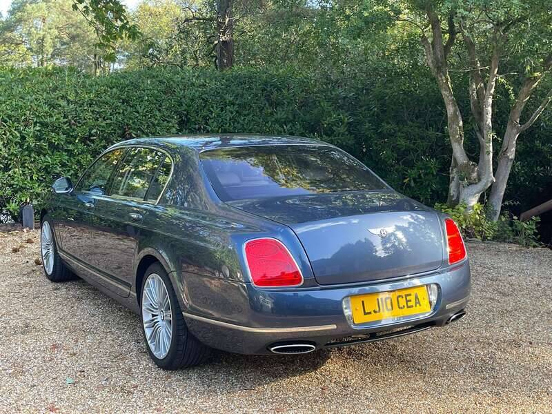 Image 34/50 de Bentley Continental Flying Spur (2010)