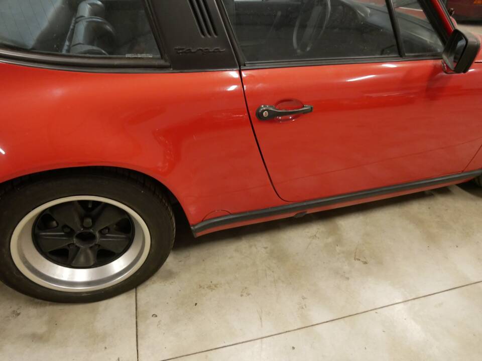 Bild 5/21 von Porsche 911 Carrera 3.2 (1987)