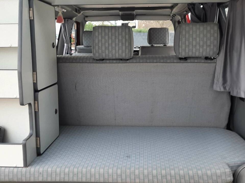 Bild 14/24 von Volkswagen T4 California 2.4 D (1994)