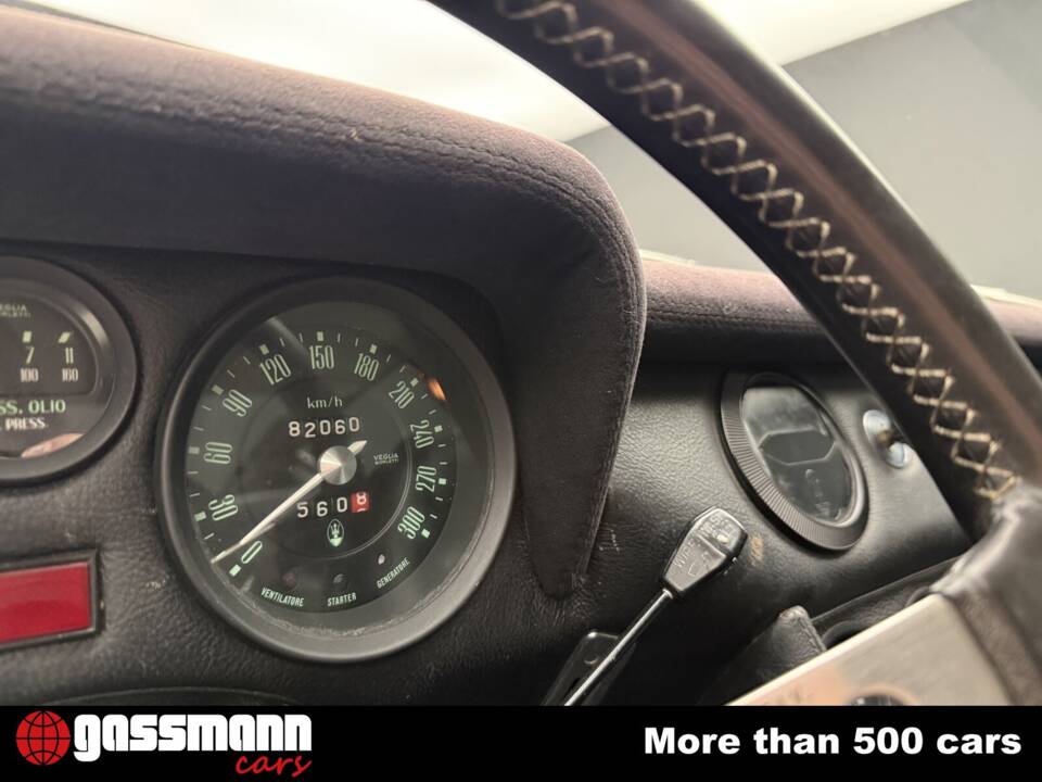 Bild 11/15 von Maserati Indy 4900 (1975)