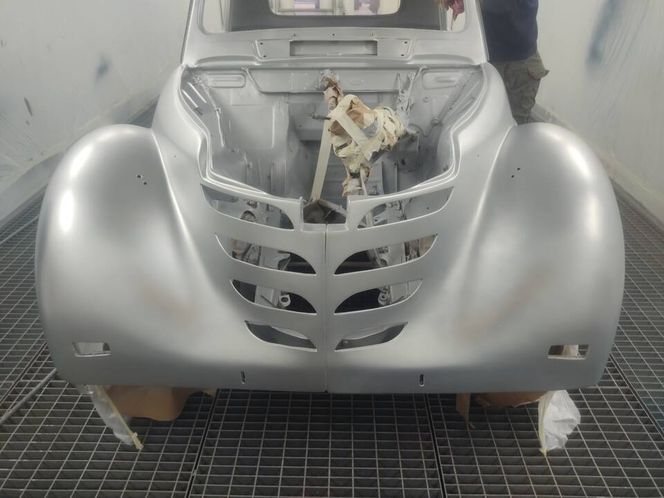 Image 44/91 of Renault R 4 F6 (1988)