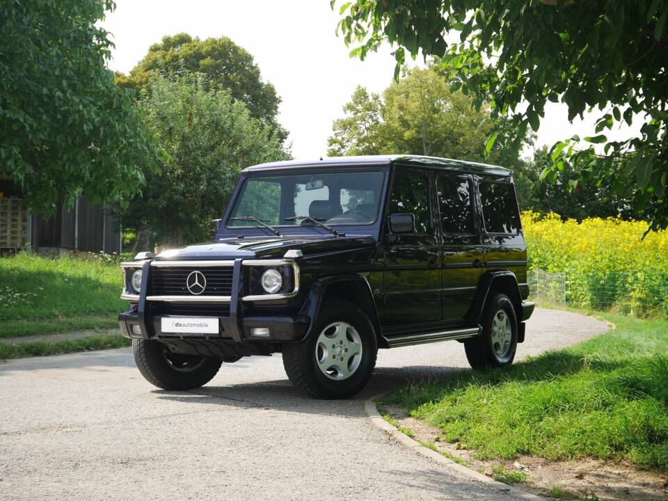 Imagen 9/26 de Mercedes-Benz 500 GE (1996)