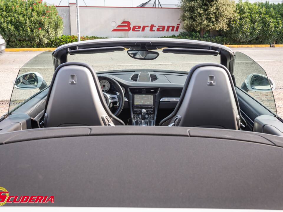 Bild 35/35 von Porsche 911 Carrera (2013)