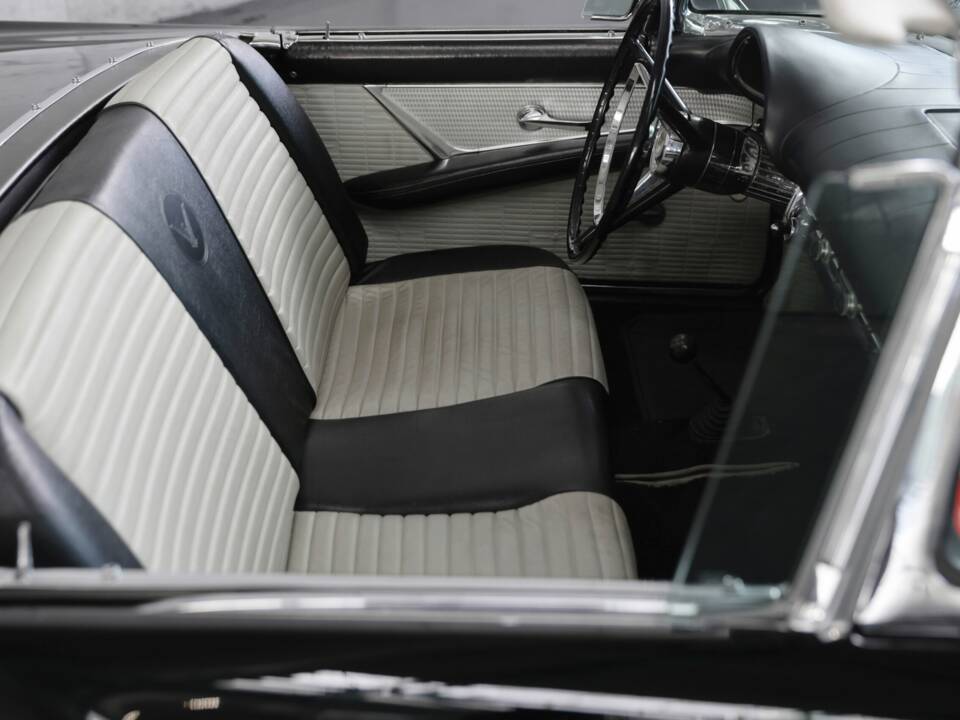 Immagine 50/50 di Ford Thunderbird (1957)