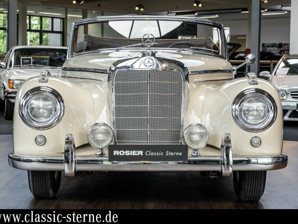 Bild 8/15 von Mercedes-Benz 300 Sc Cabriolet A (1957)