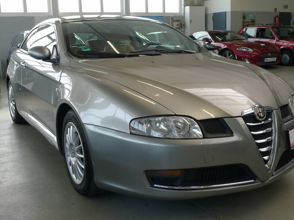 Image 22/39 of Alfa Romeo GT 1.8 Twin-Spark (2007)