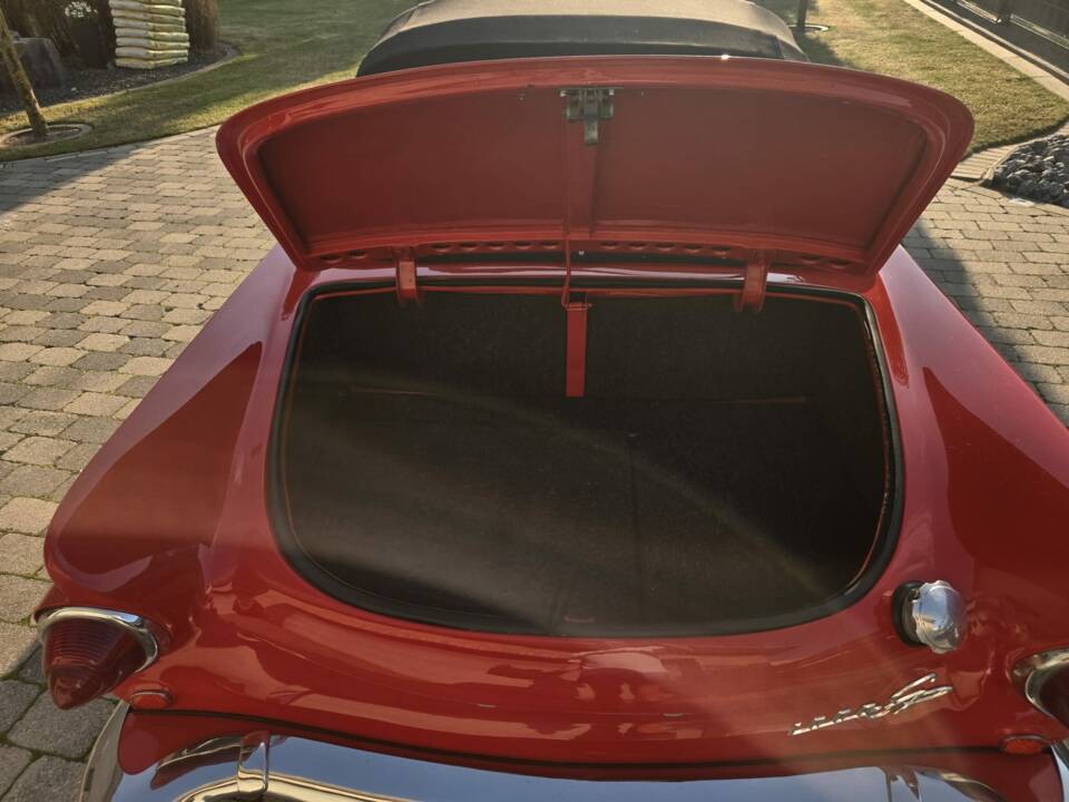 Image 11/11 of DKW Auto Union 1000 Special Roadster (1962)