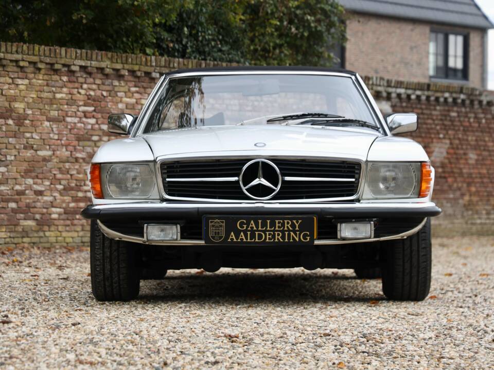 Bild 9/50 von Mercedes-Benz 280 SL (1977)