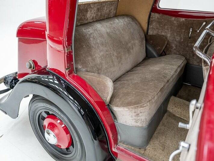 Imagen 6/6 de Berliet Dauphine 11 CV (1935)