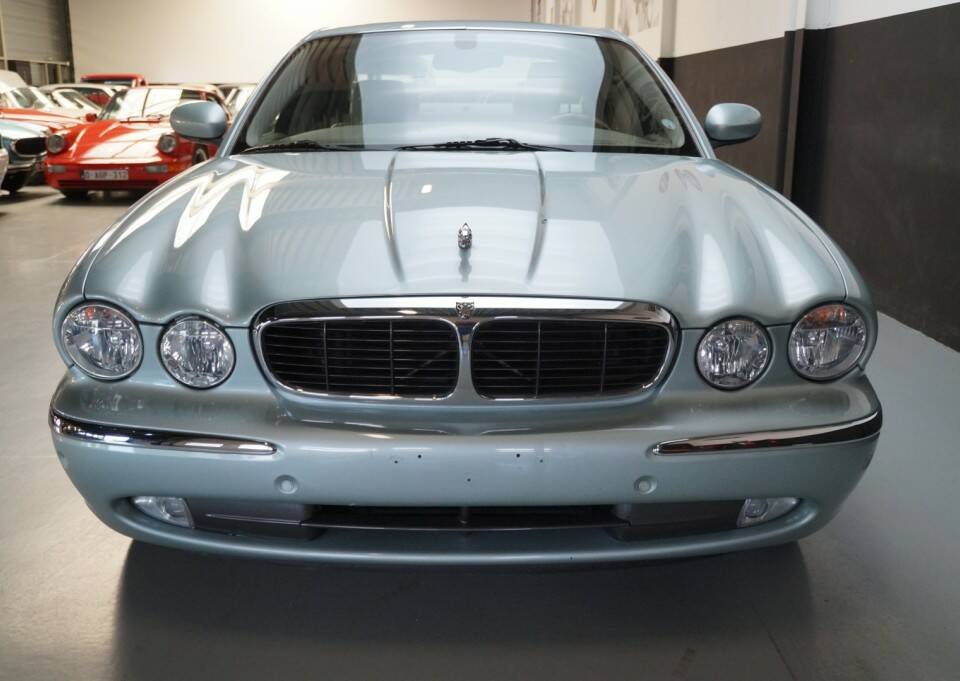 Afbeelding 30/46 van Jaguar XJ 8 4.2 (2004)