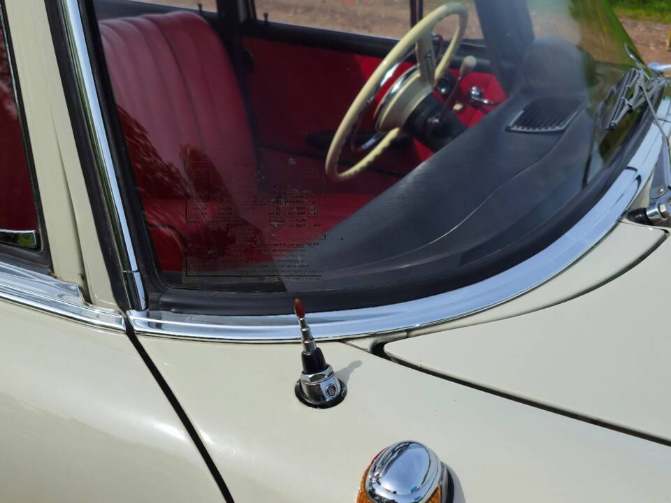 Bild 13/24 von Mercedes-Benz 190 Dc (1963)