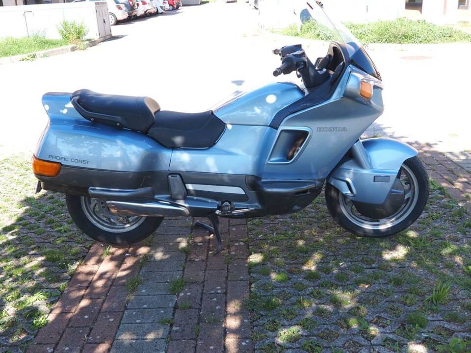 Image 4/14 of Honda DUMMY (1989)