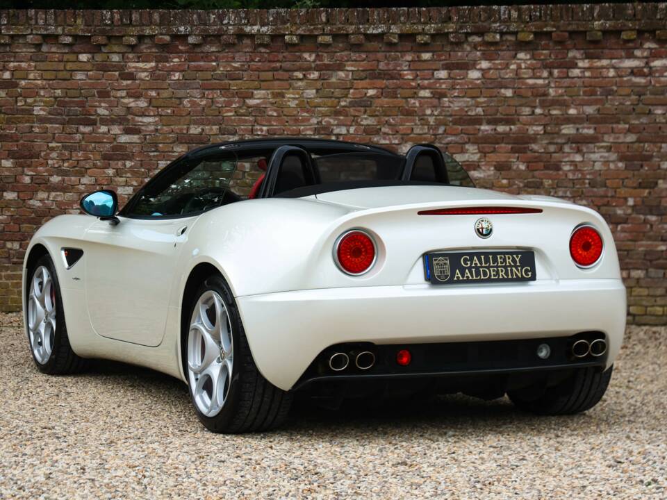 Bild 2/50 von Alfa Romeo 8C Spider (2009)