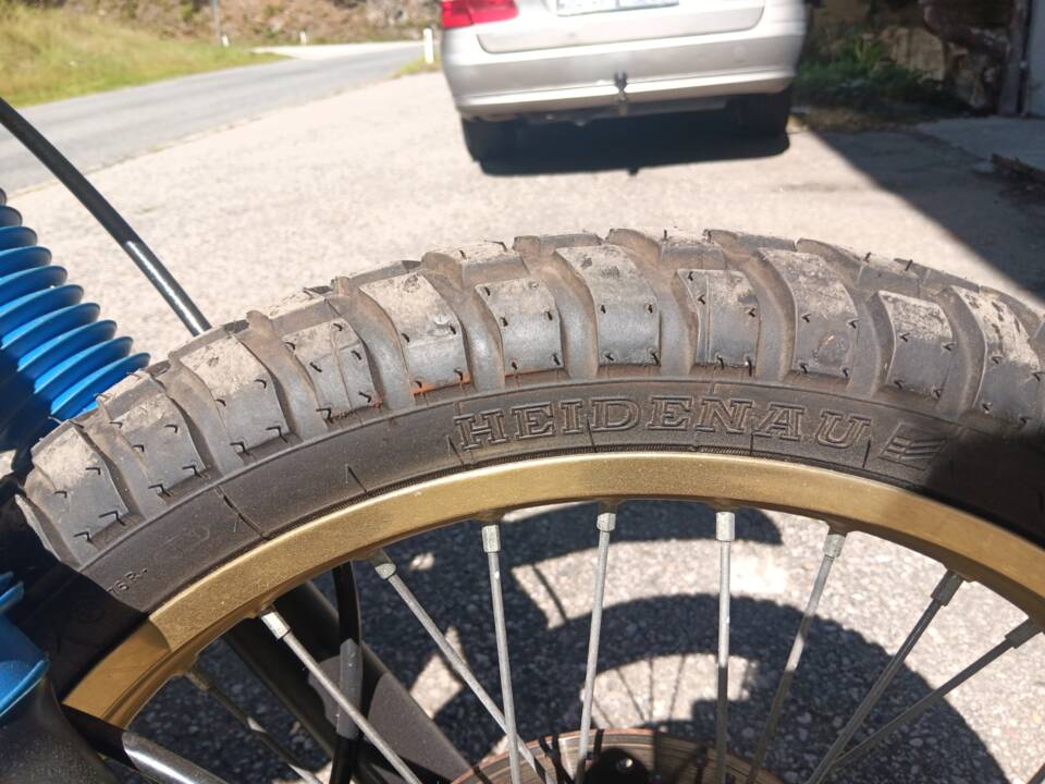 Image 18/27 de Suzuki DUMMY (1989)