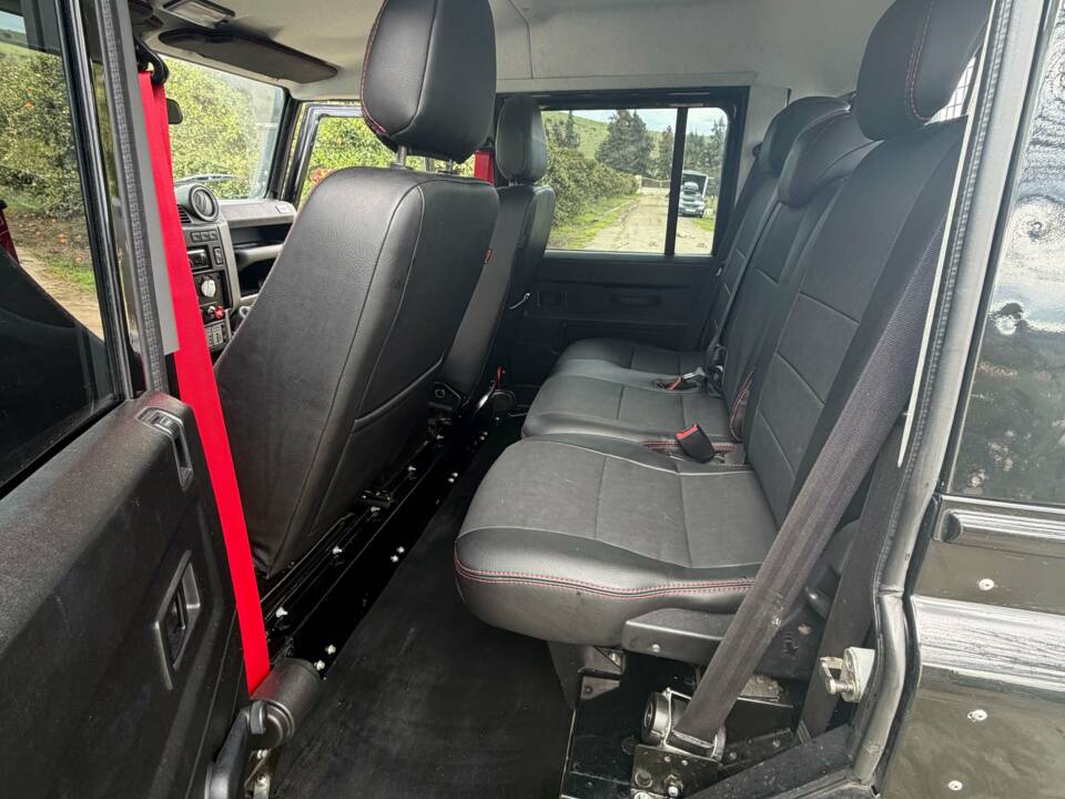 Bild 10/14 von Land Rover Defender 110 (2012)