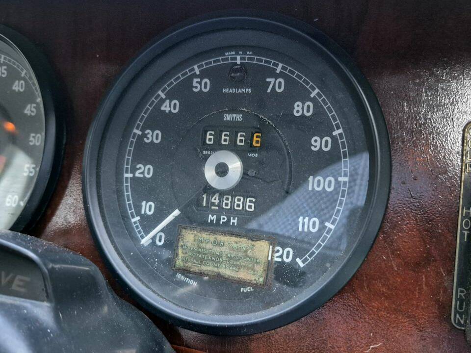 Bild 44/76 von Jaguar Mk II 2.4 (1963)
