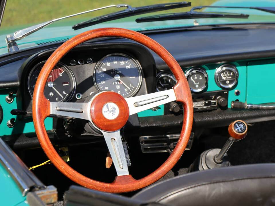 Image 50/50 of Alfa Romeo 1750 Spider Veloce (1969)