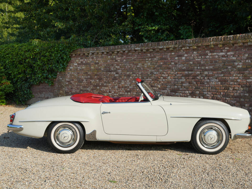 Image 12/50 of Mercedes-Benz 190 SL (1962)