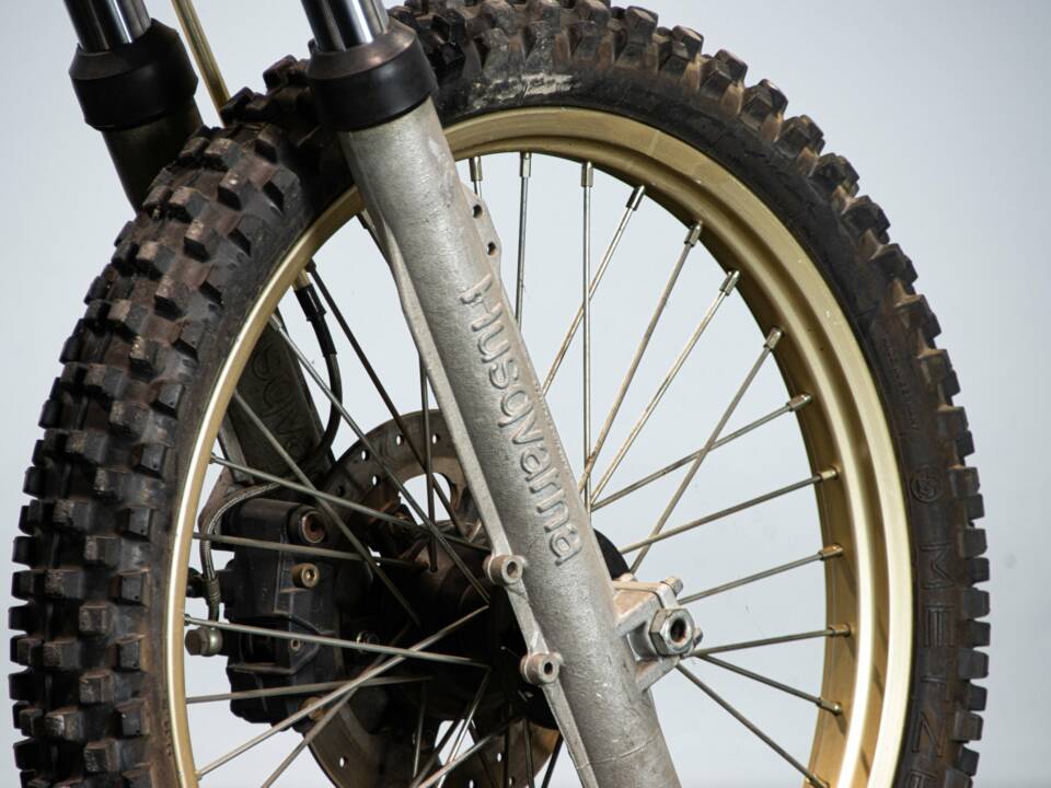 Image 12/50 of Husqvarna CR 430 (1987)