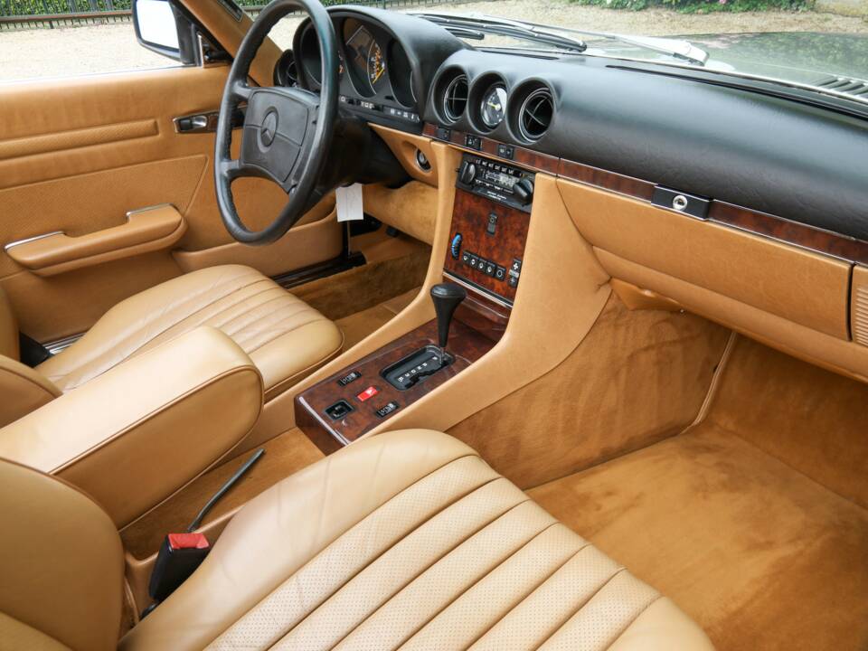 Image 41/50 de Mercedes-Benz 560 SL (1988)