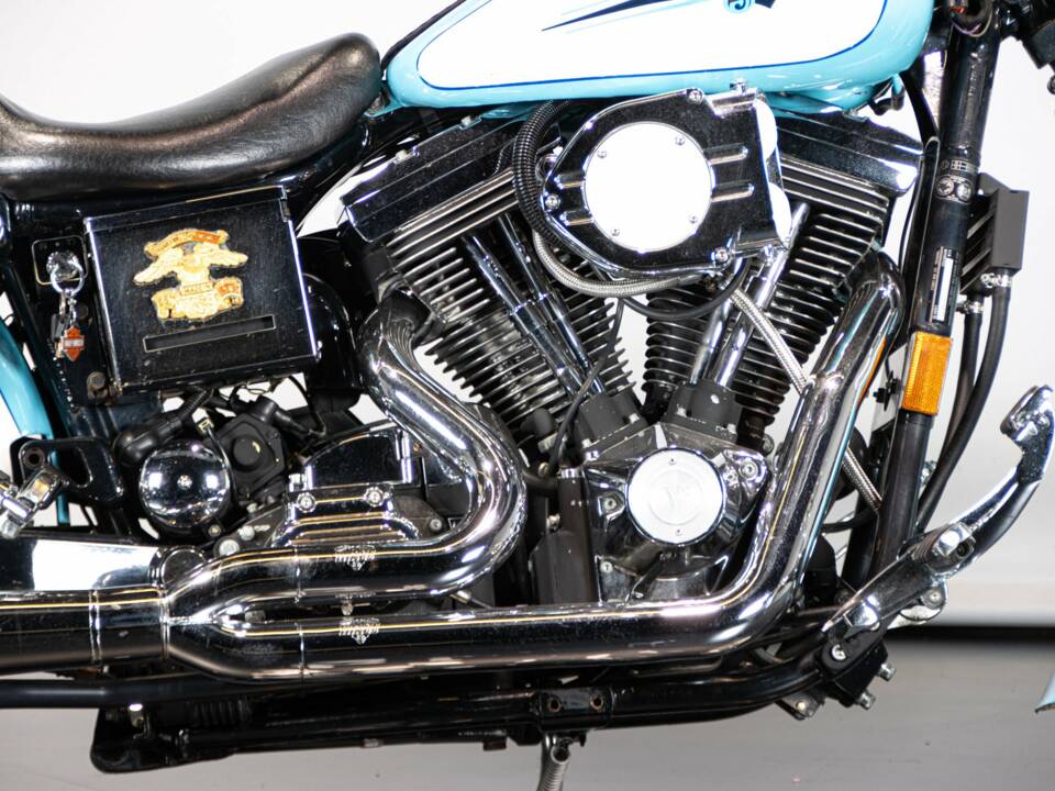 Image 21/50 de Harley-Davidson Dyna Glide Custom (1994)