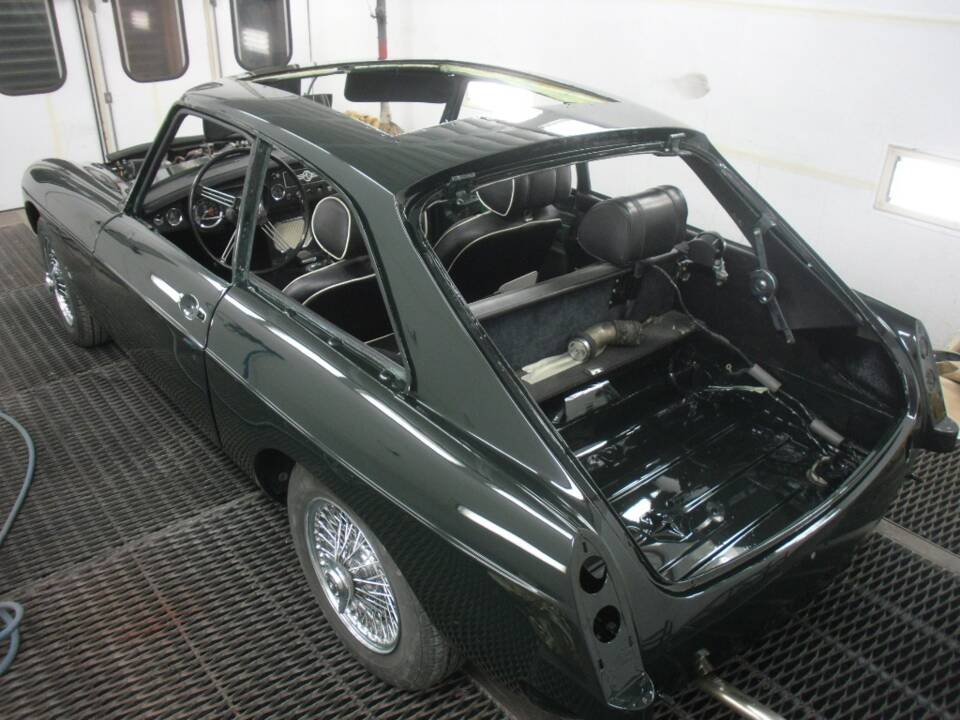 Bild 6/6 von MG MGB GT (1967)
