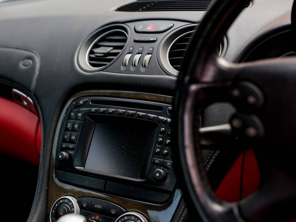 Image 15/20 of Mercedes-Benz SL 350 (2003)