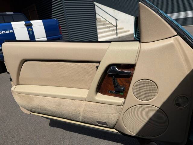 Image 9/17 of Mercedes-Benz 300 SL-24 (1992)
