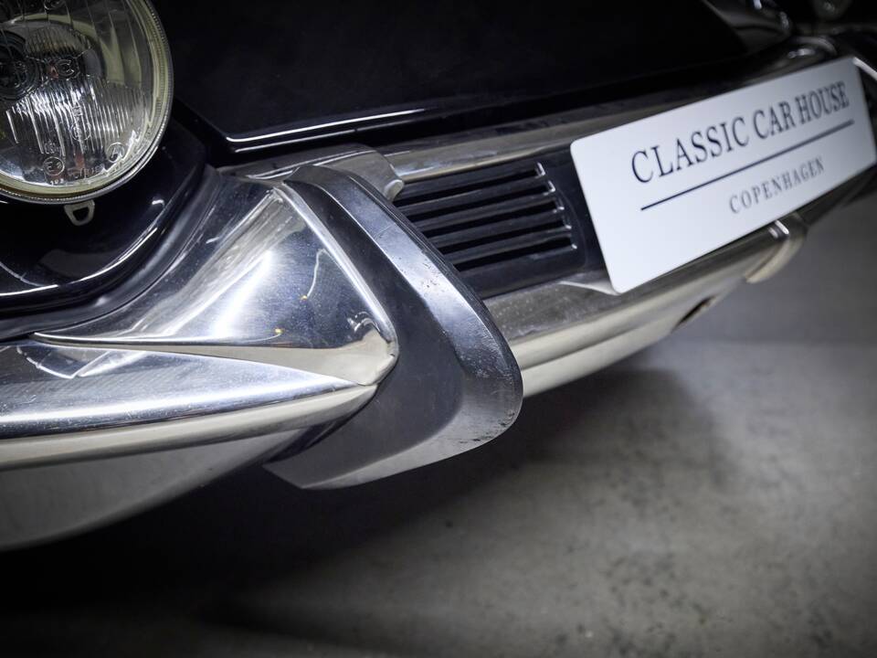 Image 39/97 of Citroën DS 20 Chapron (1972)