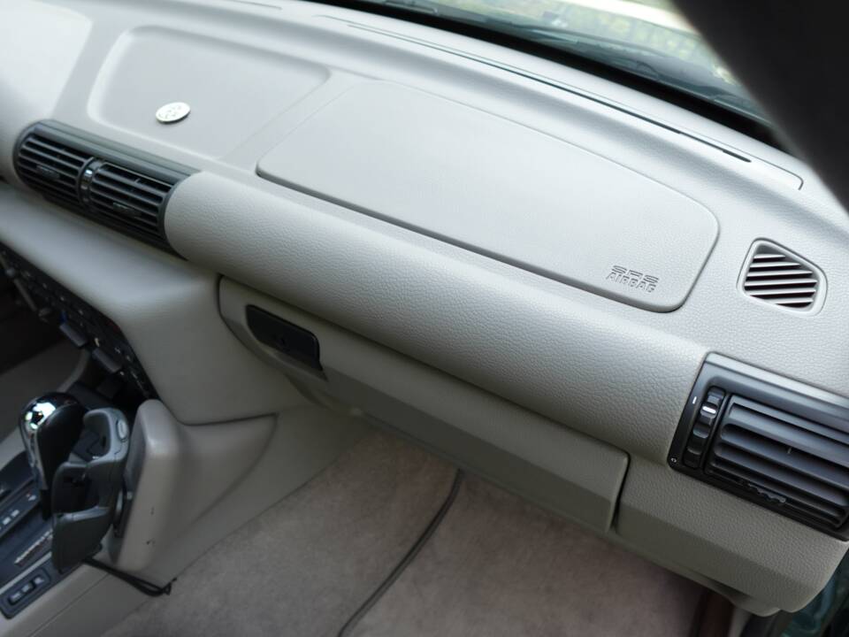 Immagine 17/41 di BMW 323ti Compact (1999)