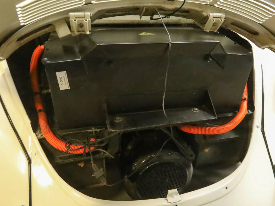 Bild 6/50 von Volkswagen Käfer 1600 (1996)