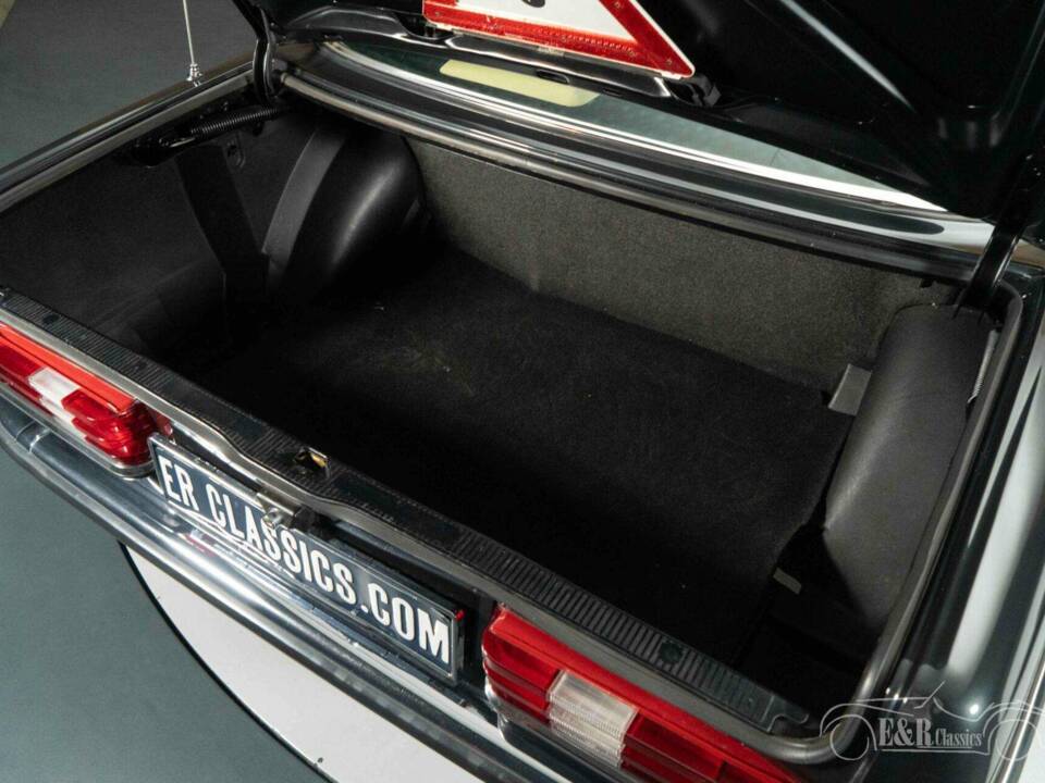 Immagine 19/19 di Mercedes-Benz 280 CE (1977)