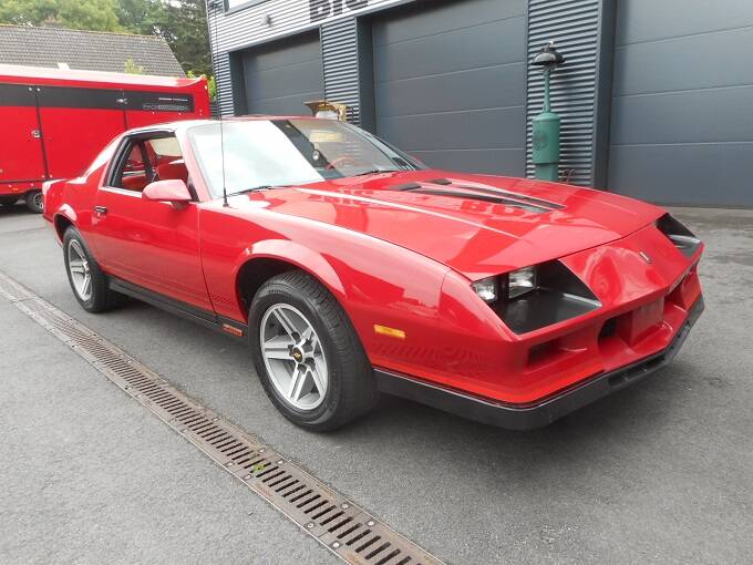 Bild 2/22 von Chevrolet Camaro Z28 (1983)