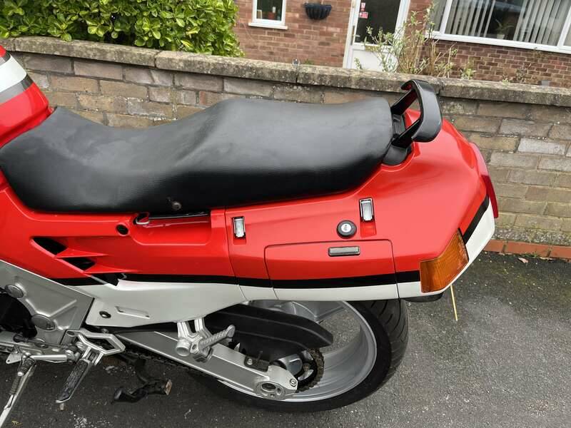 Image 14/17 of Kawasaki ZX-10 (1989)