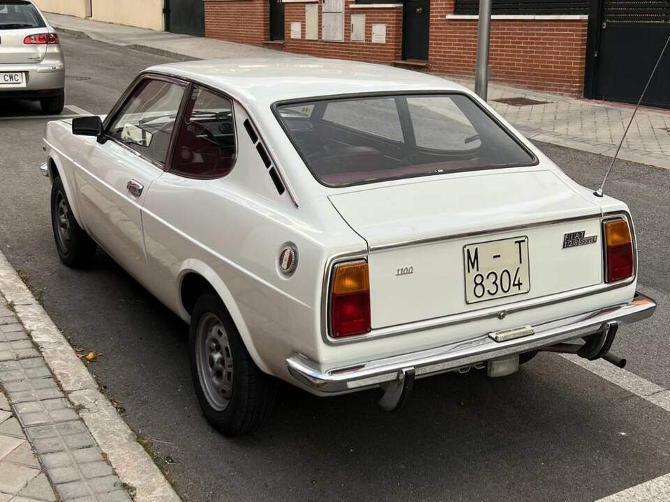 Image 7/7 of FIAT 128 Sport Coupe (1973)