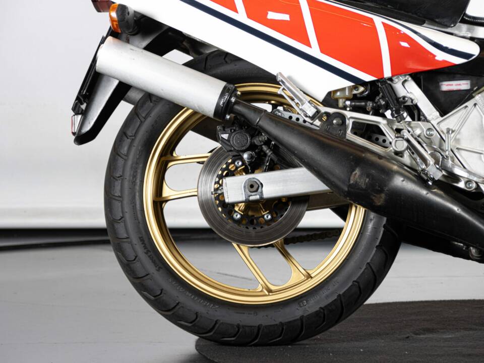 Immagine 10/50 di Yamaha RZV 500 R (1985)