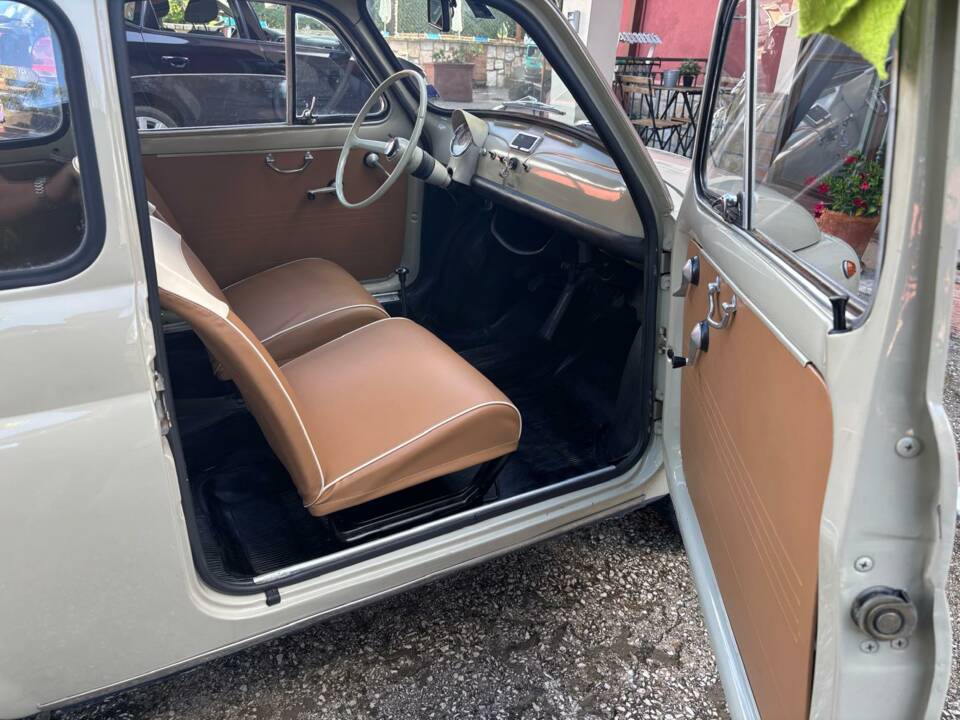Image 16/25 of FIAT 500 F (1967)