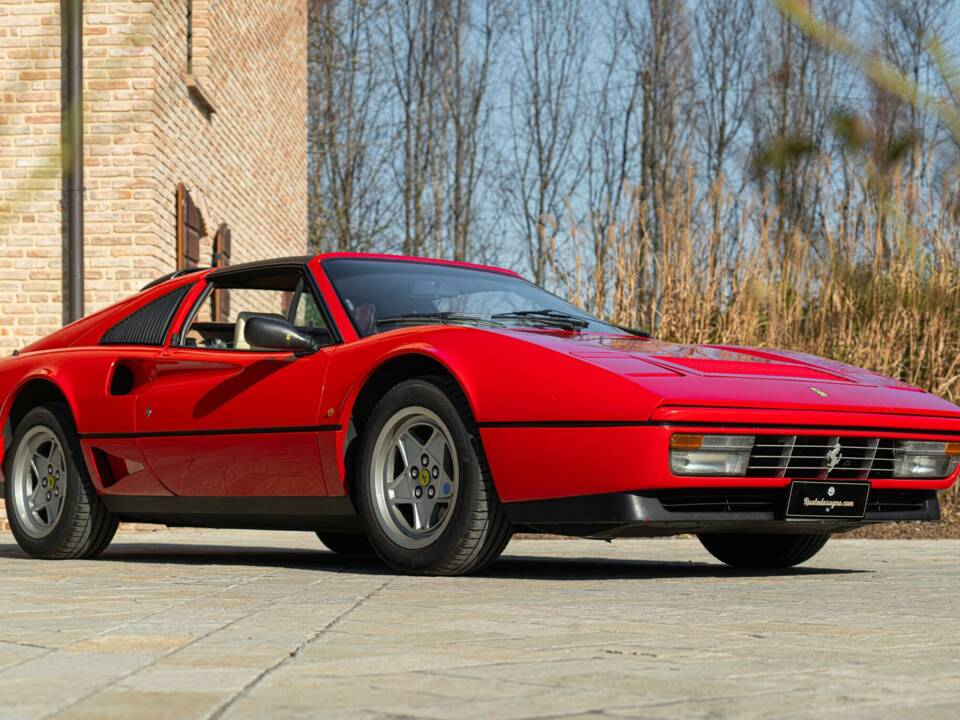 Image 5/50 of Ferrari 208 GTS Turbo (1986)