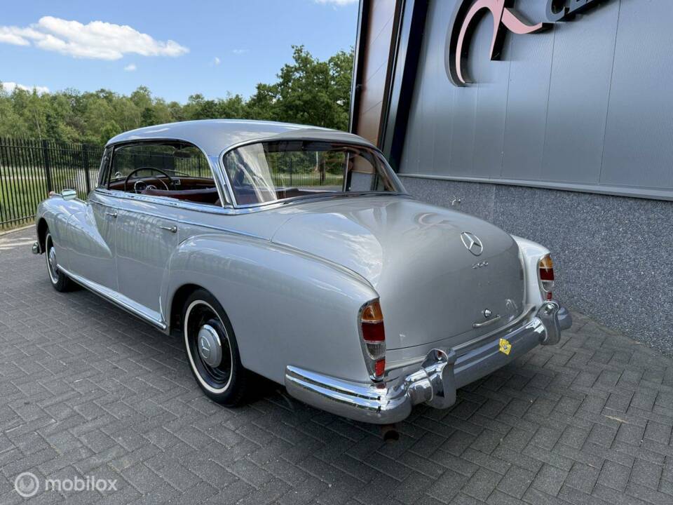 Image 10/36 of Mercedes-Benz 300 d (1958)